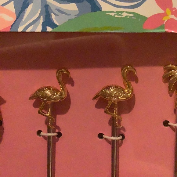 Lilly Pulitzer Appetizer Picks Set of 6 Gold Metal Cocktail Picks Tropical NWT - Picture 4 of 7